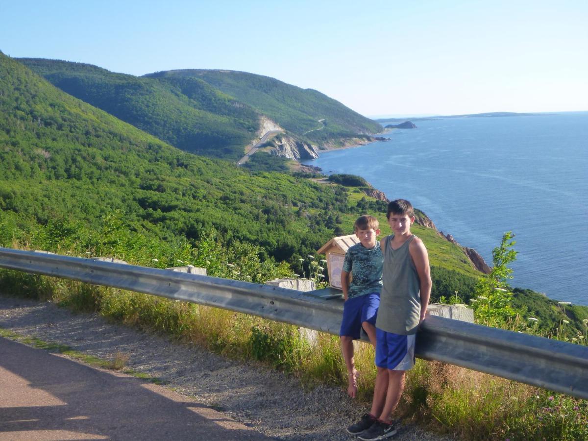 Bed & Breakfast Back Membertou